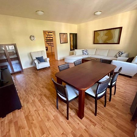 Huge Two Floor Apartment On The Park Colonnade With Free Parking For One Car, 160 Sqm Karlovy Vary Luaran gambar