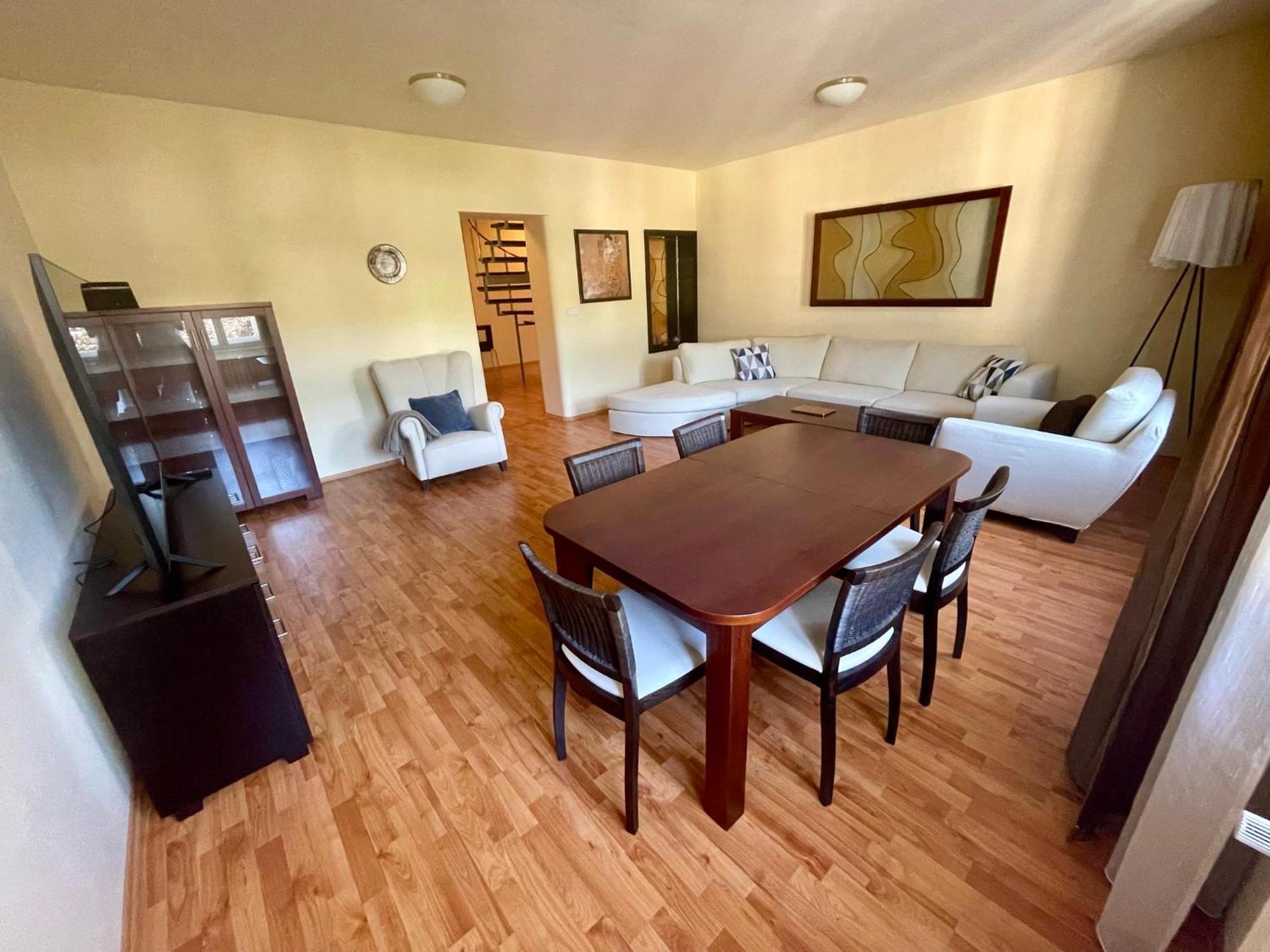 Huge Two Floor Apartment On The Park Colonnade With Free Parking For One Car, 160 Sqm Karlovy Vary Luaran gambar